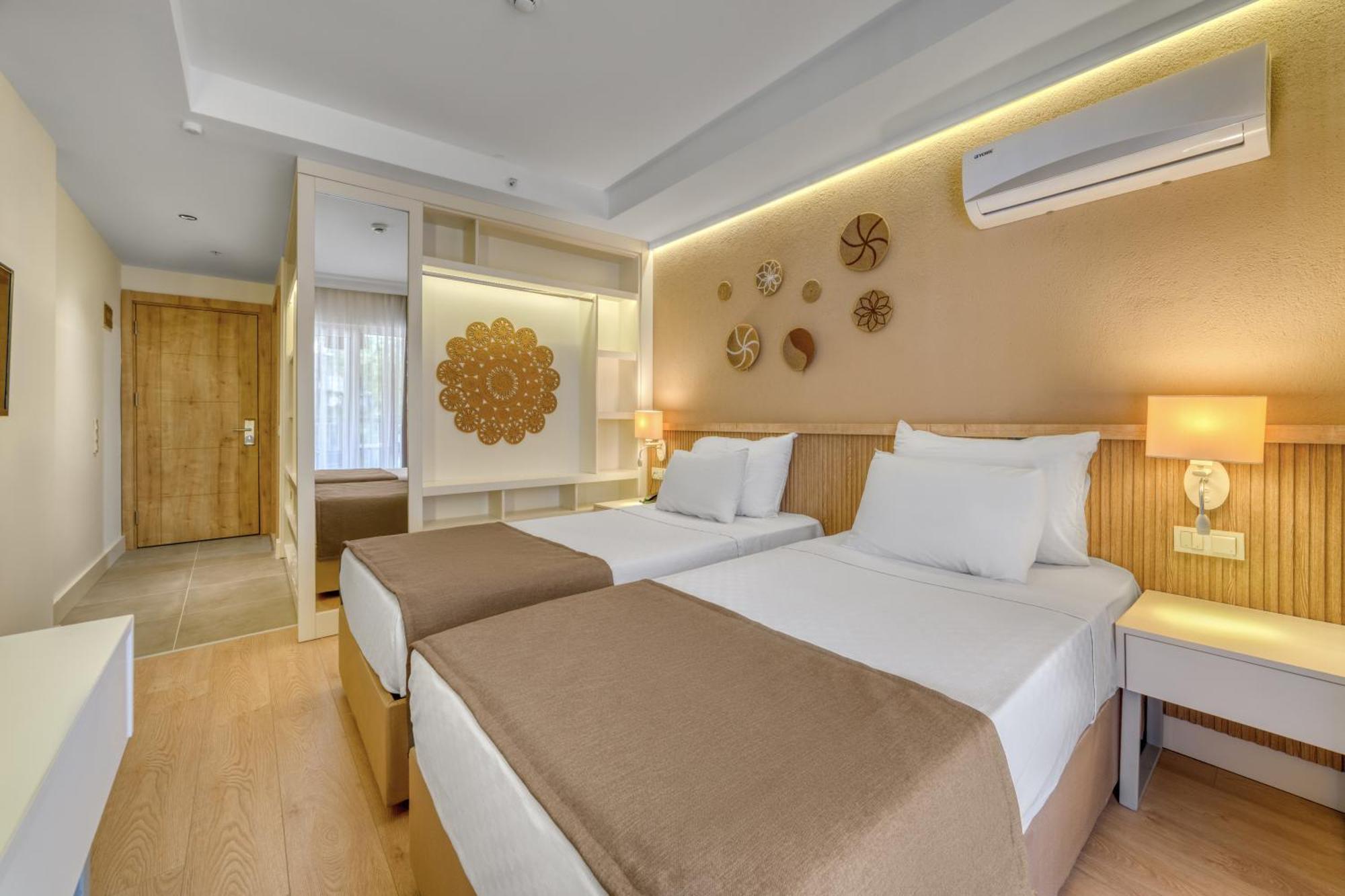 Park Hotel (Adults Only) อลันยา ภายนอก รูปภาพ